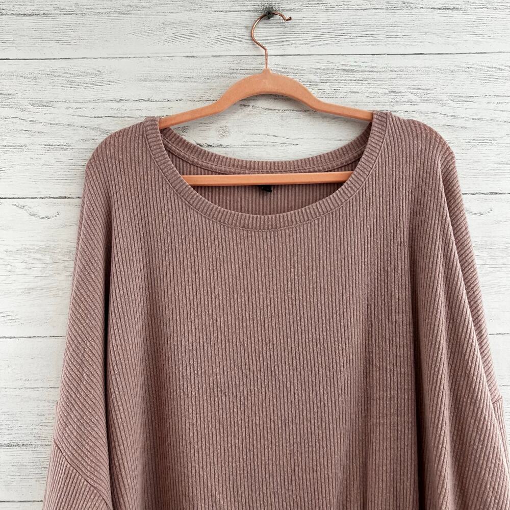 Express Pink Long Sleeve Pullover Sweater Size XL - Picture 4 of 7